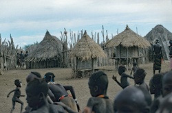 <strong>Lire la suite</strong><br>Vallée de l'Omo Vallée de l'Omo