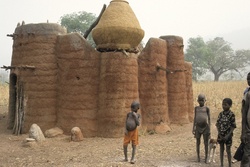 <strong>Lire la suite</strong><br>Batammariba (peuple) Batammariba (peuple)