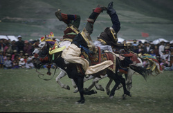 <strong>Lire la suite</strong><br>Khampa Khampa