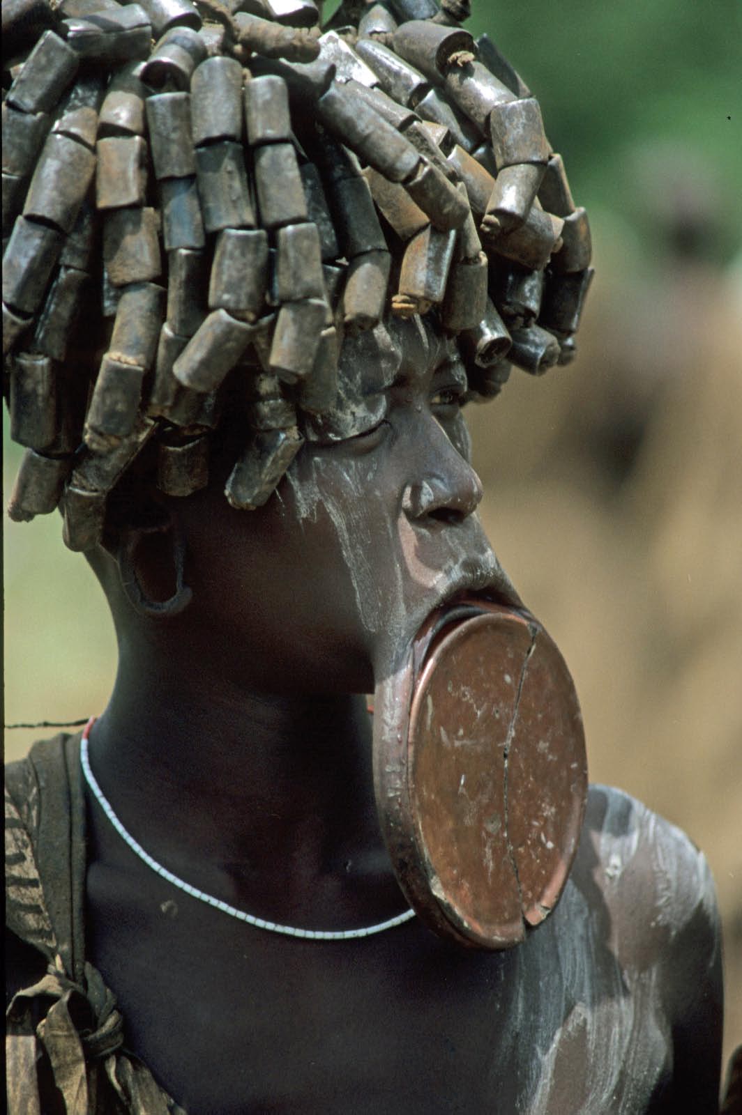 Femme Mursi d'Ethiopie