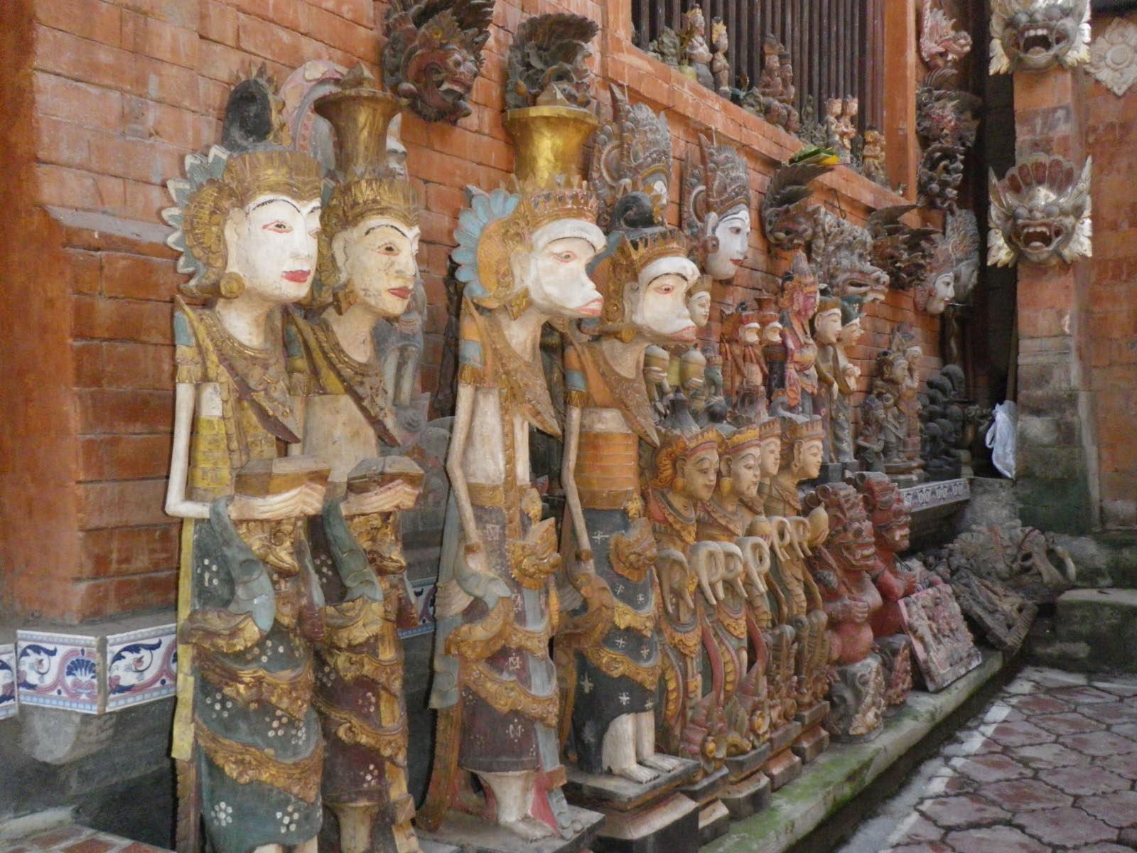 Statues des Bali Aga (peuples autochtone de l'ile de Balai)
