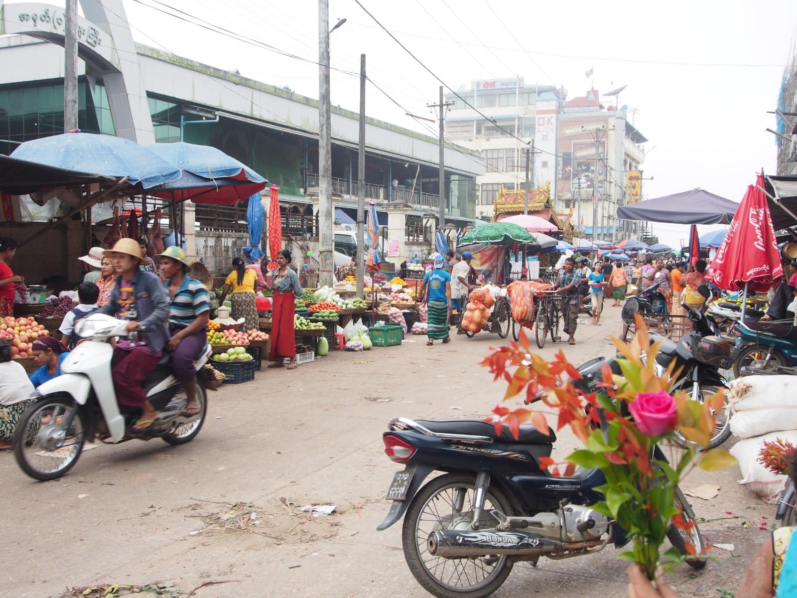 marché de Moulmein (Mawlamyaing)       