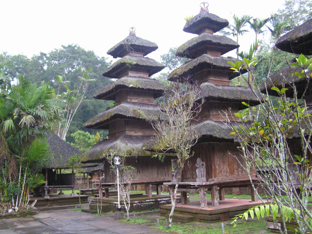 temple de Batu Karu