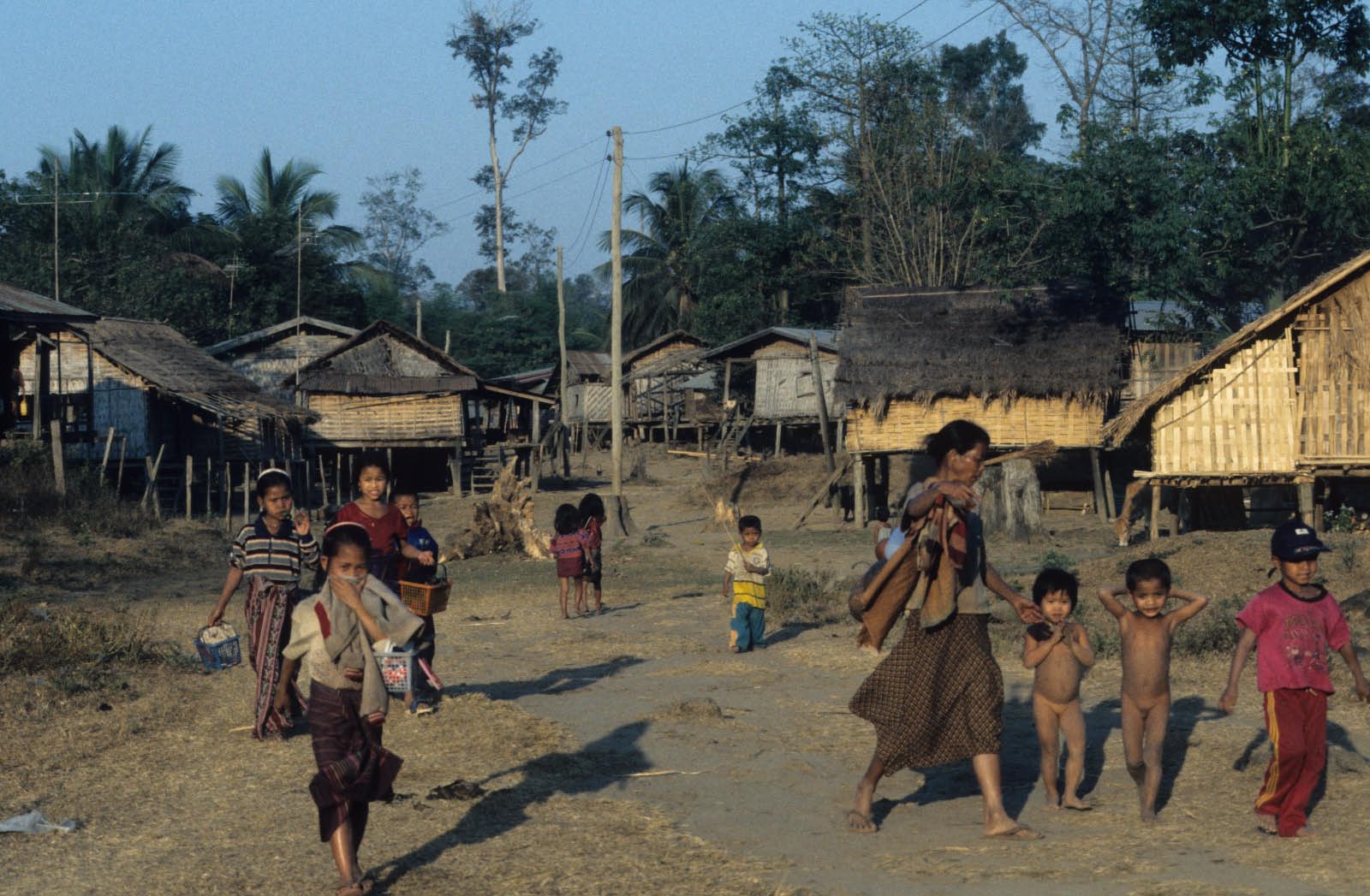 peuples des montagnes centrales du sud est asiatique (Vietnam)