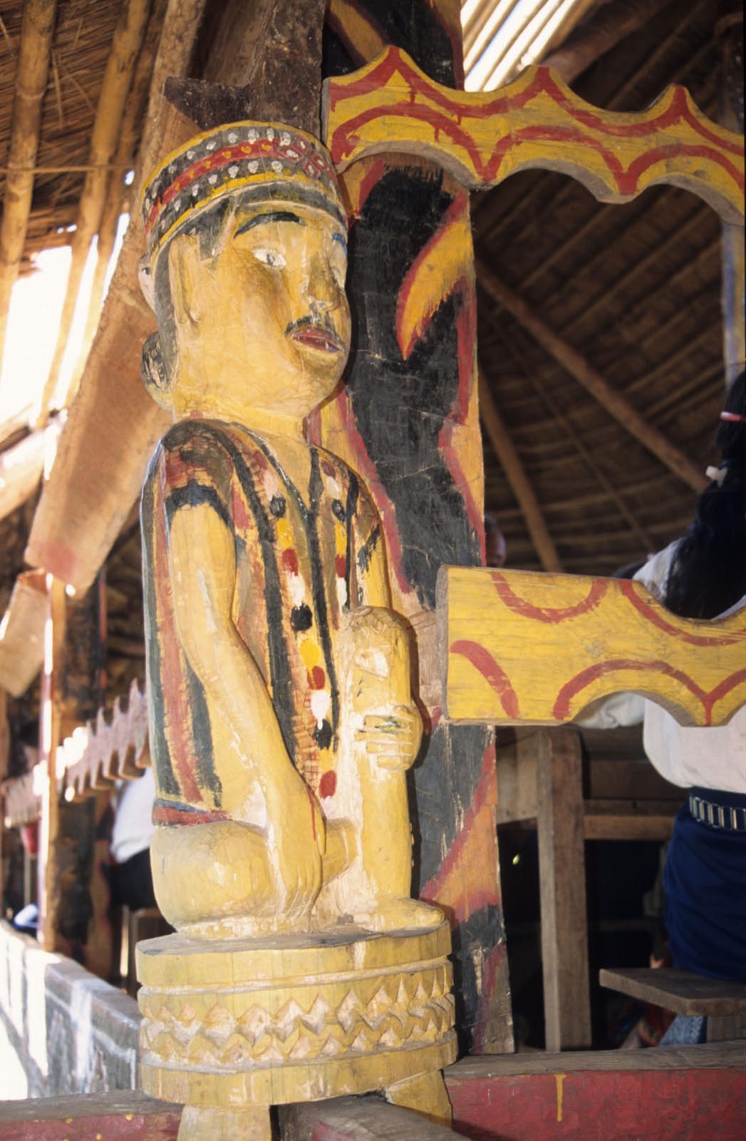 statue religieuse des montagnards du sud Laos
